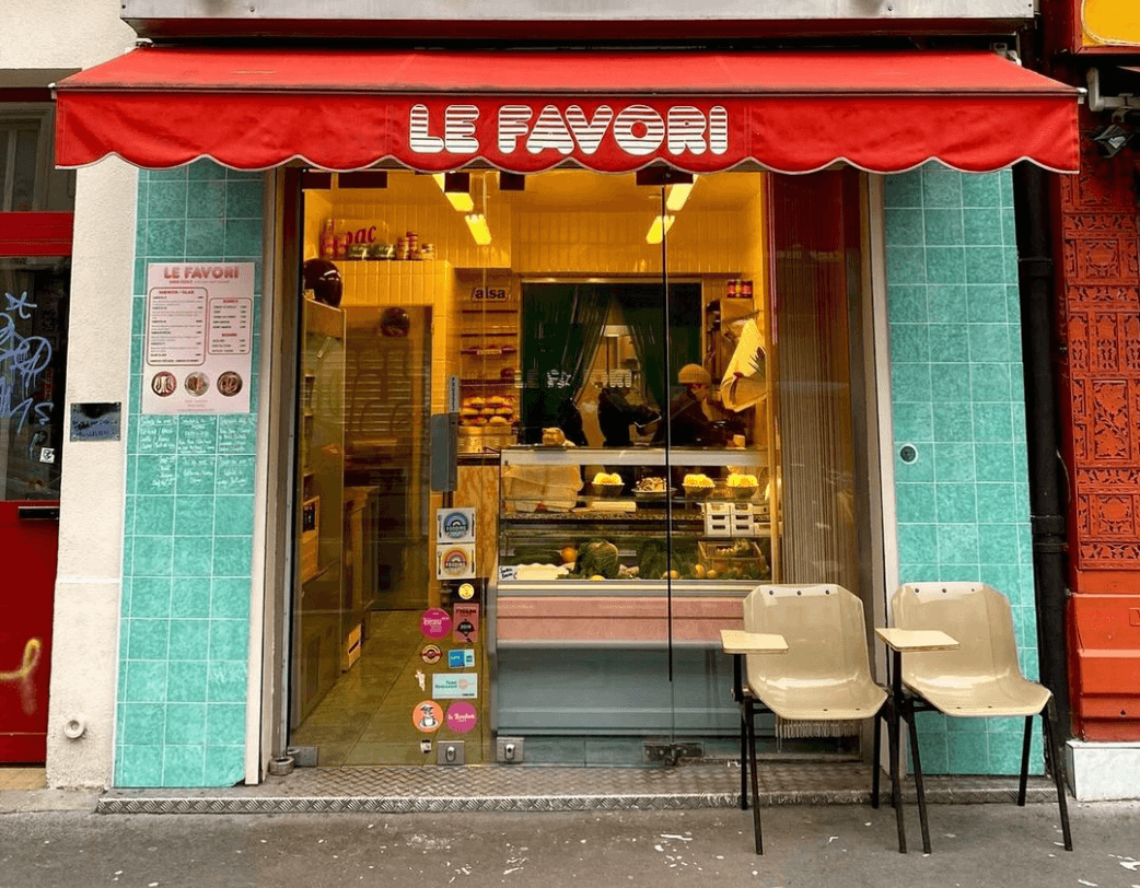 Le Favori Du Village Scan Vf